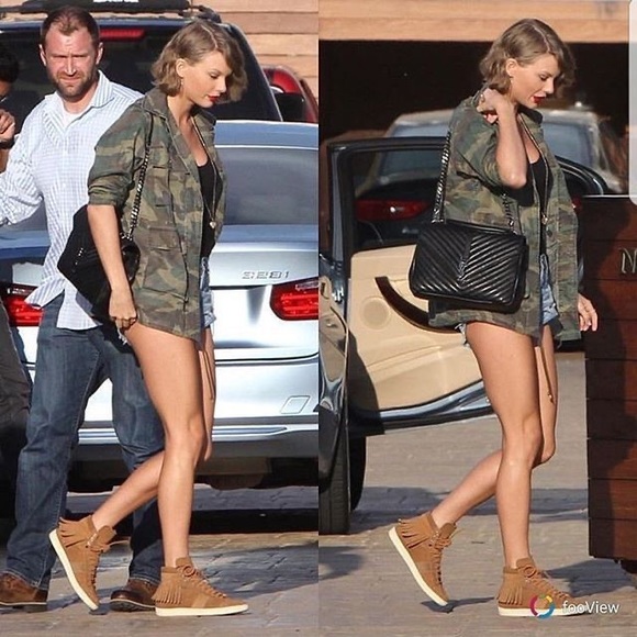 Saint Laurent College Large Chain Bag in Quilted Leather - Picture 14 of 14